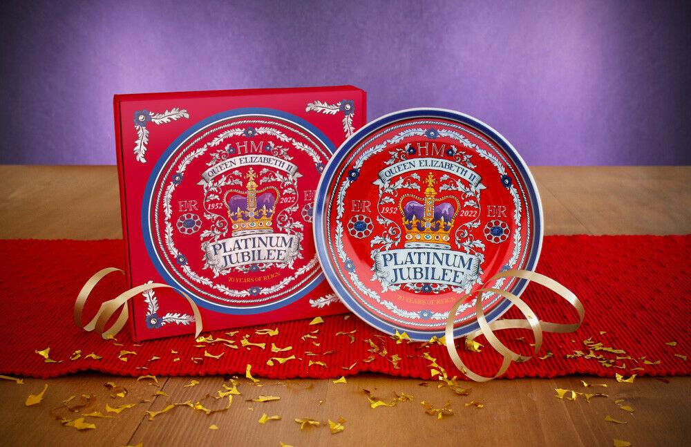 2022 Queen Elizabeth ll 70 Platinum Jubilee Crown Ceramic Plate Gift Souvenir - The Novelty Gift Shop