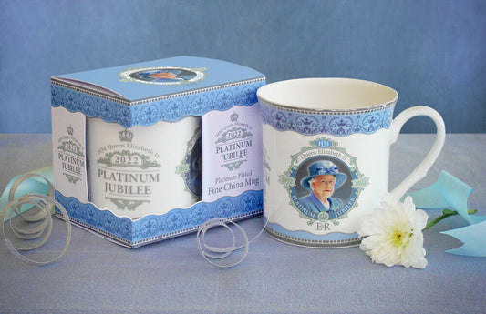 Queen Elizabeth ll Platinum Jubilee Commemorative Regal Mug Cup Gift Souvenir